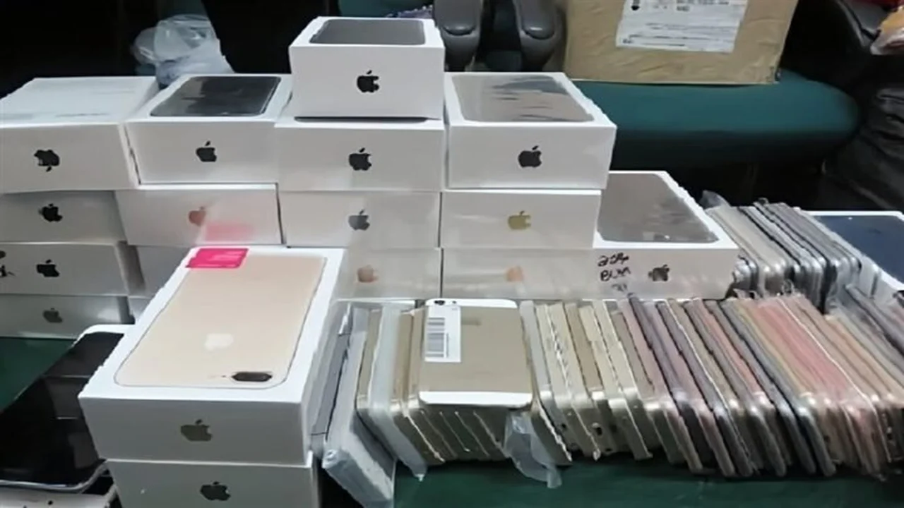 7 ملايين هاتف.. إيران تكشف حجم واردات الأجهزة المحمولة خلال 10 أشهر